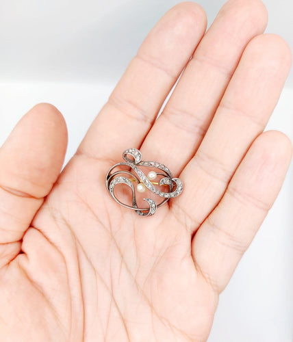 Broche Broche victorienne en argent, or 18k, diamants et perles 58 Facettes A07749