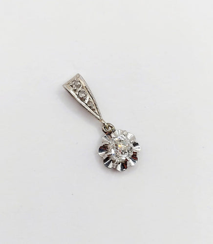 Pendentif antique en or blanc 18K, platine et diamants 58 Facettes A07751