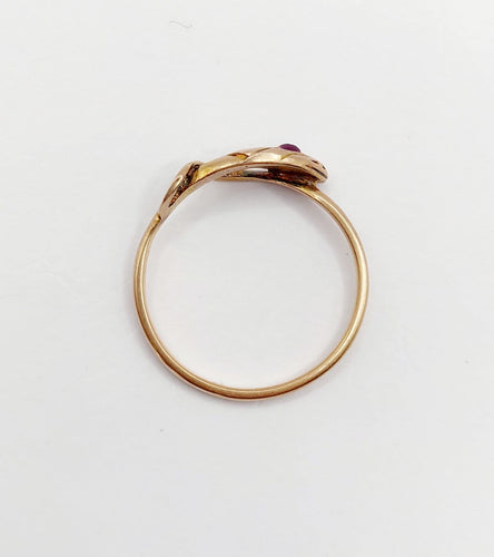 56 Bague serpent antique en or rose et rubis synthétique 58 Facettes A07774