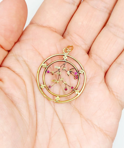 Pendentif Art nouveau en or 18k et rubis synthétiques 58 Facettes A07776
