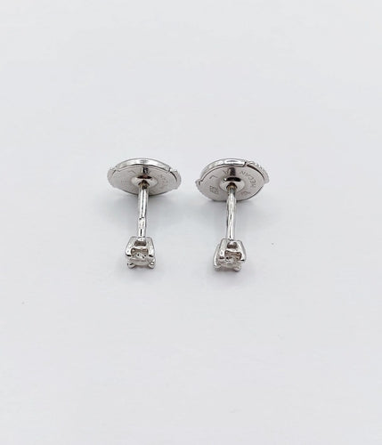 Boucles d'oreilles puces vintage en or blanc et diamants 58 Facettes A07782