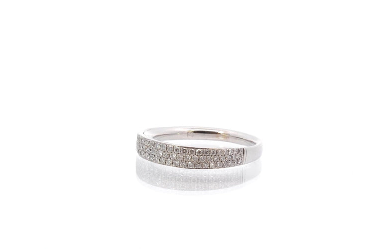 Bague 54 Bague diamants en or blanc 18 carats 58 Facettes 25589