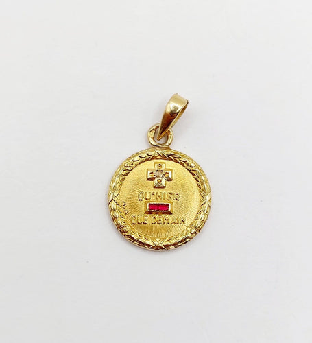 Augis - Pendentif médaille d'amour en or 18k, diamant et rubis 58 Facettes A07784