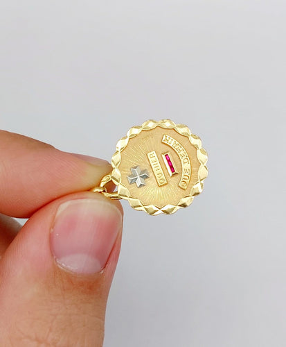 Augis - Pendentif médaille d'amour en or rose 18k et rubis 58 Facettes A07785