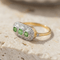 Antiker Ring mit grünen Granaten 58 Facettes HJ062659