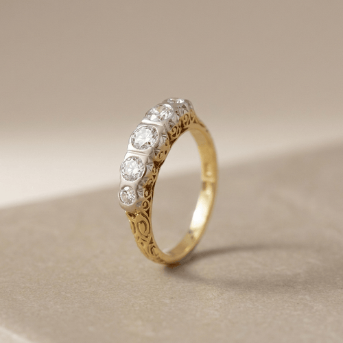 57 Bague demi-alliance ancienne en or jaune 585 et diamants 58 Facettes HJ062660