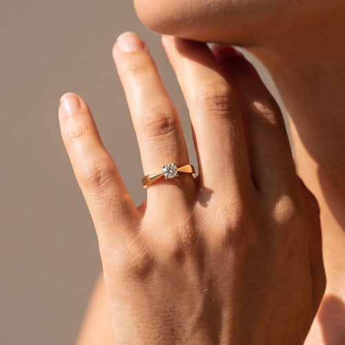 62 Bague solitaire Mid-Century en or 14K avec diamant 0,50 ct 58 Facettes HJ062661
