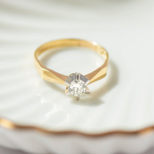 62 Bague solitaire Mid-Century en or 14K avec diamant 0,50 ct 58 Facettes HJ062661