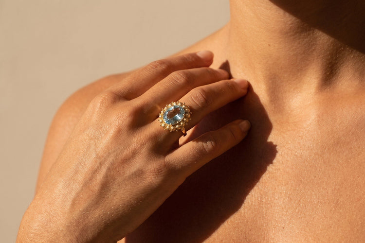 61 Bague cocktail en or jaune et aigue-marine 58 Facettes HJ062653