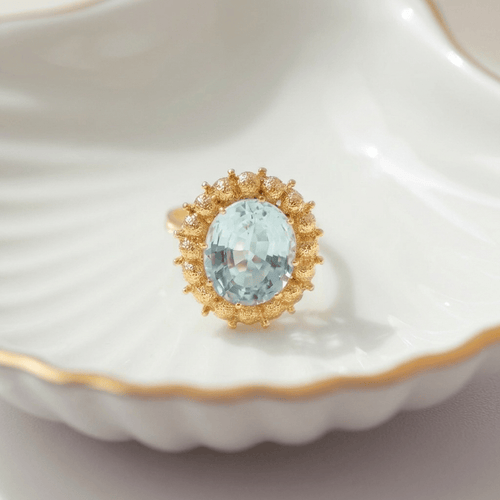 61 Bague cocktail en or jaune et aigue-marine 58 Facettes HJ062653