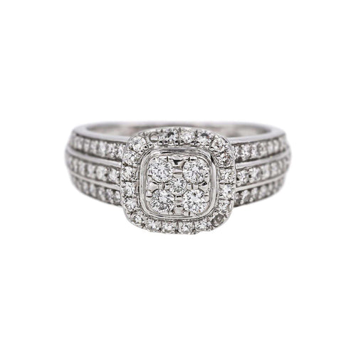 48 Bague en or blanc et diamants 58 Facettes 5442204RV