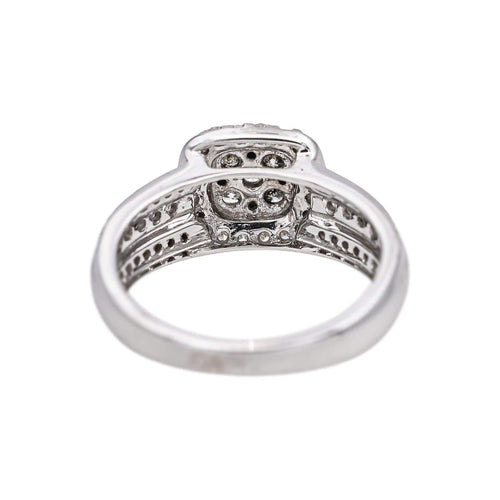 48 Bague en or blanc et diamants 58 Facettes 5442204RV