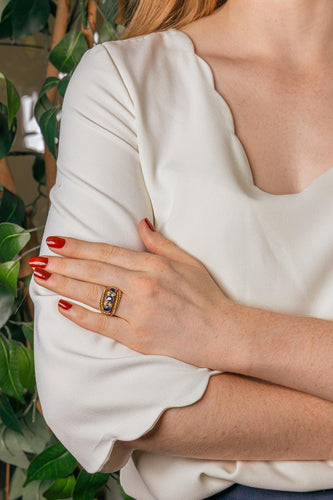 53 Bague en or jaune, saphirs et diamants 58 Facettes 5481897CN