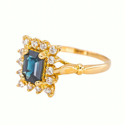 56 Bague en or jaune avec saphir et diamants 58 Facettes 5803053RV