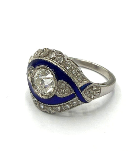 56 Art déco - Bague en platine et diamants 58 Facettes 143/26 A