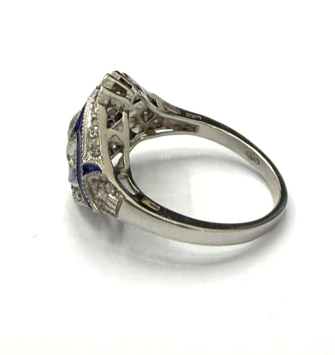 56 Art déco - Bague en platine et diamants 58 Facettes 143/26 A