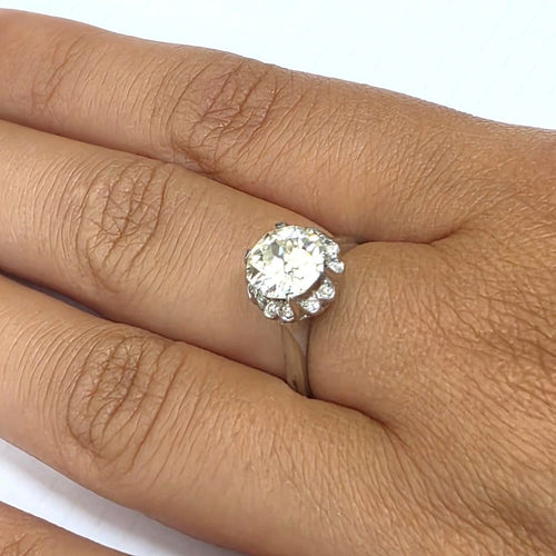 54 Bague solitaire Old Mine en or 18 kt et diamants 58 Facettes 452/26 A