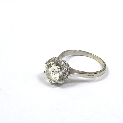 54 Bague solitaire Old Mine en or 18 kt et diamants 58 Facettes 452/26 A