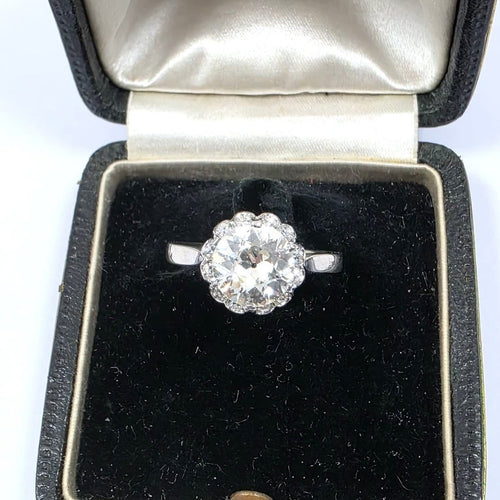 54 Bague solitaire Old Mine en or 18 kt et diamants 58 Facettes 452/26 A