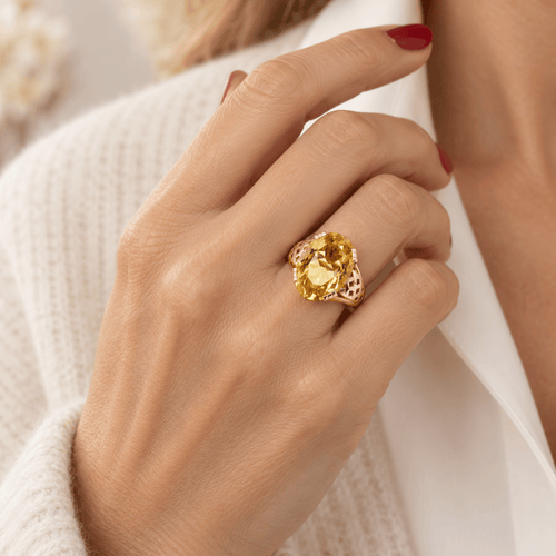 53 Bague en or rose et citrine ovale 58 Facettes 1.0001633/1
