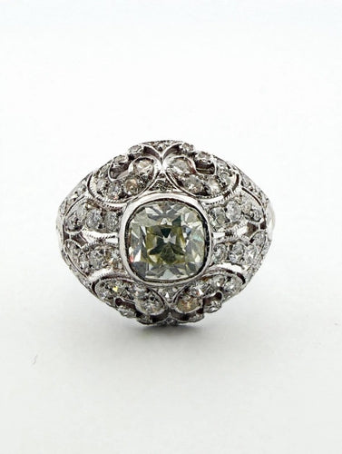52 Bague vintage en or blanc et diamants taille ancienne 58 Facettes 517/26 B
