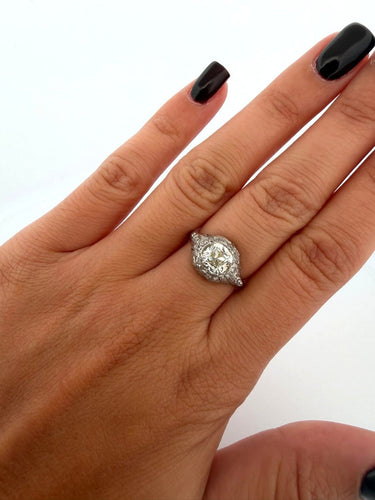 52 Art déco - Bague en platine avec diamants 58 Facettes 512/26 E