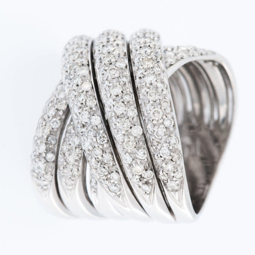 54 Bague italienne en or blanc avec diamants 58 Facettes A1903