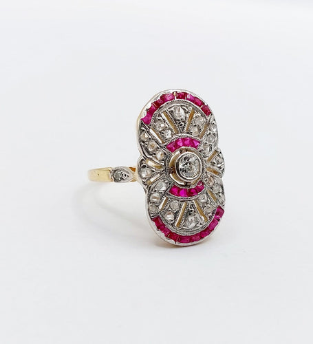 47 Bague marquise Art déco en or 18K, platine, diamants et rubis 58 Facettes A07788