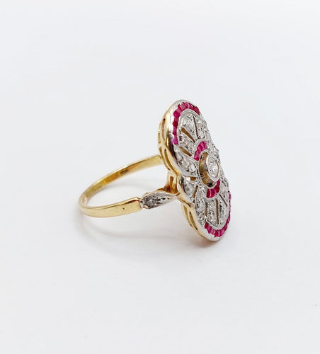 47 Bague marquise Art déco en or 18K, platine, diamants et rubis 58 Facettes A07788