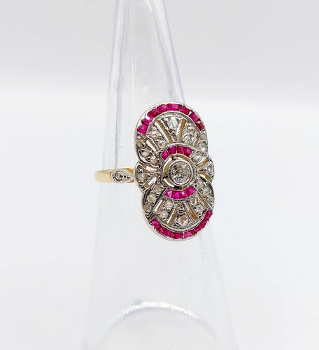 47 Bague marquise Art déco en or 18K, platine, diamants et rubis 58 Facettes A07788