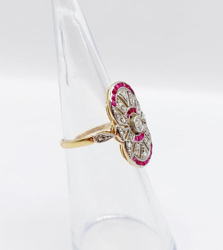 47 Bague marquise Art déco en or 18K, platine, diamants et rubis 58 Facettes A07788