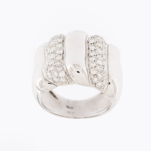 54 Bague moderne italienne en or blanc 18 carats et diamants 58 Facettes A1851