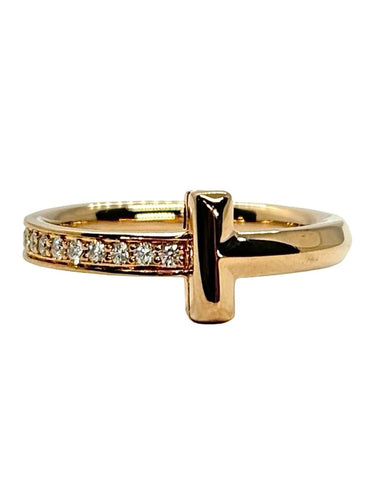 51 Tiffany & Co - Bague Tiffany T en or rose et diamants 58 Facettes 2260