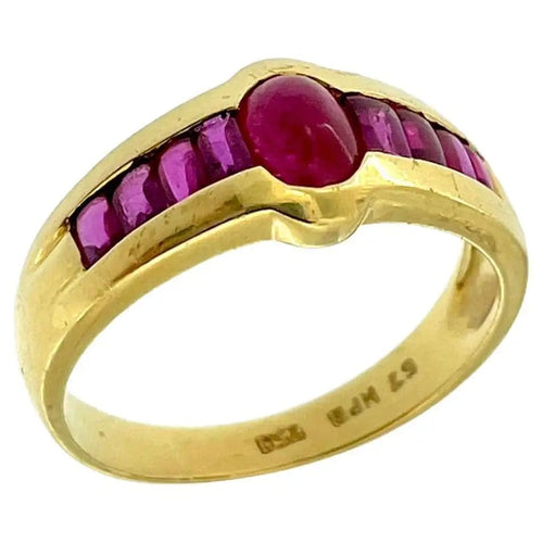 54 Bague vintage en or jaune 18 carats et rubis 58 Facettes A1931D