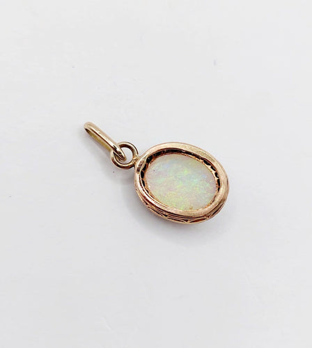Pendentif Pendentif victorien en or 18k, opale et diamants taille rose 58 Facettes A07739