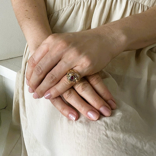 Bague 50 Bague dôme ajourée en or rose, platine et rubis birman 58 Facettes LMB-358