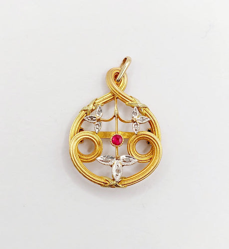 Pendentif Art nouveau - Pendentif fleur en or rose, pierre rouge et diamants 58 Facettes A07731