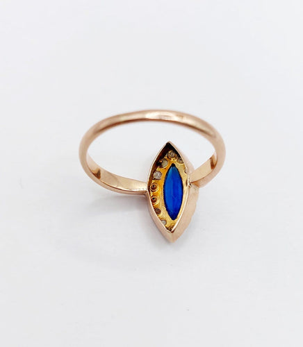 Bague 48.5 Bague marquise victorienne en or rose, pierre bleue et perles 58 Facettes A07715