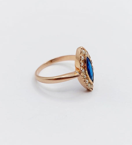 Bague 48.5 Bague marquise victorienne en or rose, pierre bleue et perles 58 Facettes A07715