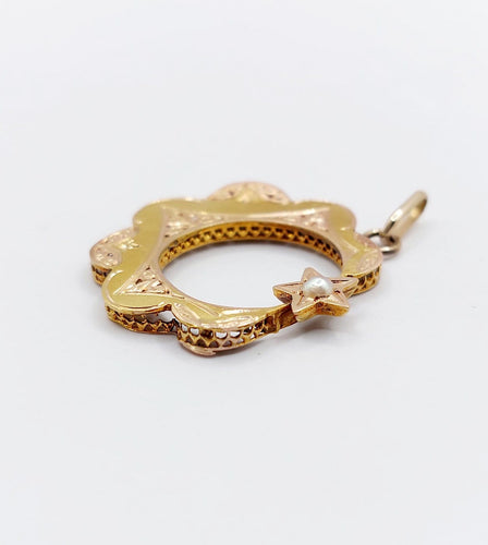 Pendentif Pendentif croissant de lune en or 18k avec perle 58 Facettes A07689