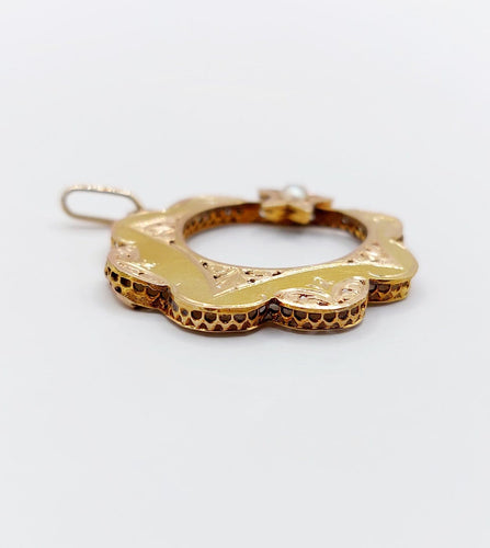 Pendentif Pendentif croissant de lune en or 18k avec perle 58 Facettes A07689