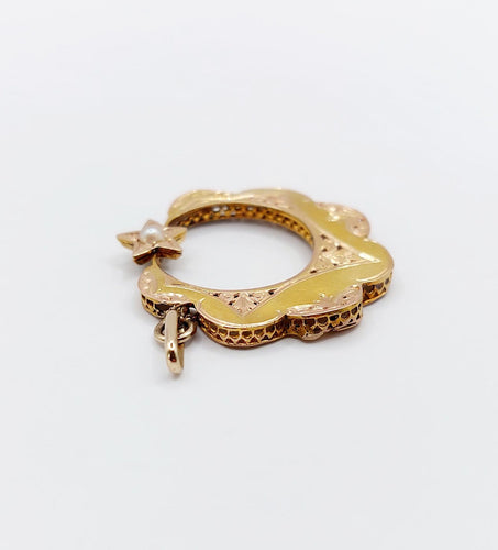 Pendentif Pendentif croissant de lune en or 18k avec perle 58 Facettes A07689