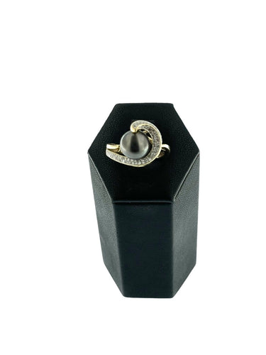 Bague 56 Bague cocktail en or 18 carats, perle noire et diamants 58 Facettes A2001D