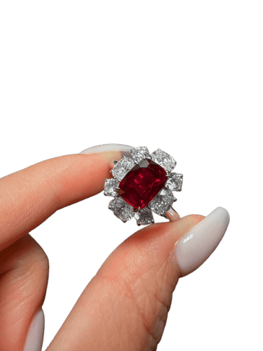Bague rubis sang de pigeon GRS 3,02 ct et diamants