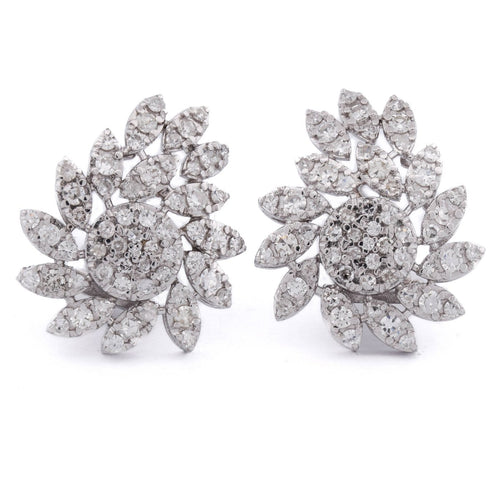 Boucles d'oreilles Boucles d'oreilles florales en platine et diamants 58 Facettes OR P4 (00619)
