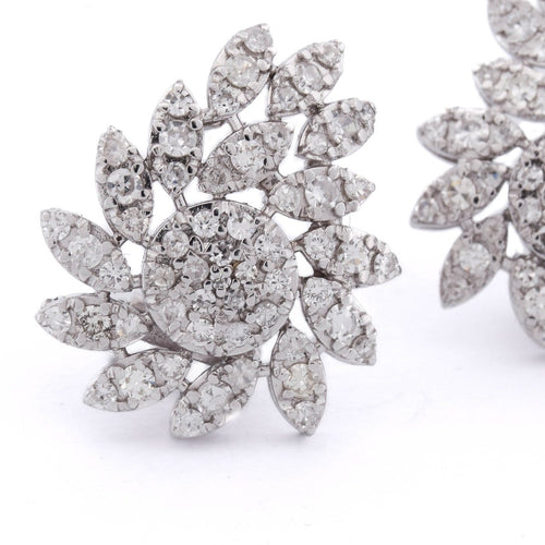 Boucles d'oreilles Boucles d'oreilles florales en platine et diamants 58 Facettes OR P4 (00619)