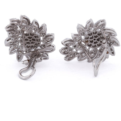 Boucles d'oreilles Boucles d'oreilles florales en platine et diamants 58 Facettes OR P4 (00619)