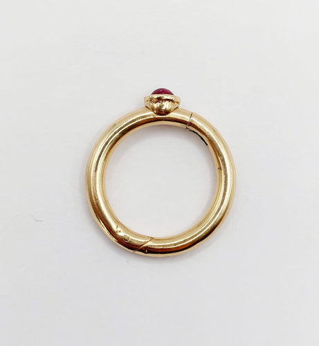 Bague 53 Bague ouvrante vintage en or 18k et rubis cabochon 58 Facettes A07640