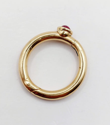 Bague 53 Bague ouvrante vintage en or 18k et rubis cabochon 58 Facettes A07640