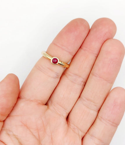 Bague 53 Bague ouvrante vintage en or 18k et rubis cabochon 58 Facettes A07640